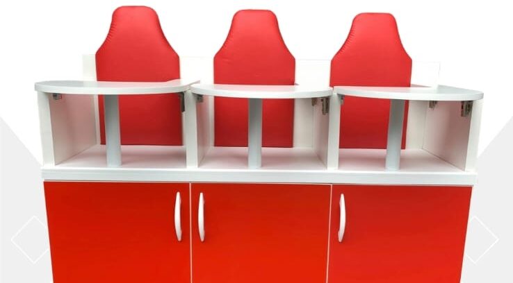 A imagem apresenta um módulo de alimentação produzido pela Color Mobile muito utilizado em creches e berçários.
